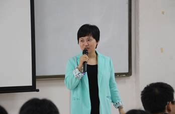 段笑丹师姐分享工作经验  摄记：廖群彬